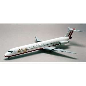  14452 1/144 Douglas MD80 TWA Toys & Games