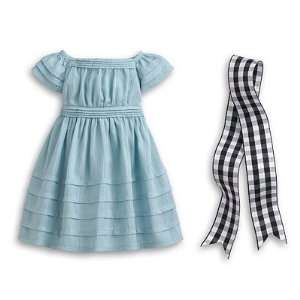  American Girl Addy Addys Dress and Bouquet Toys & Games