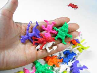 20 X MINI Retro Plastic Toys Mix DISNEY CARTOON COMIC  