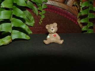 1992 TEDDY BEAR   Hallmark Valentine Merry Miniature  