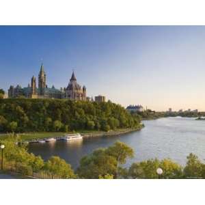  Parliament Hill and Ottawa River, Ottawa, Ontario, Canada 