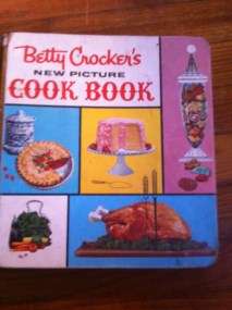   Betty Crockers New Picture Cookbook Cook Book 5 Ring Binder  
