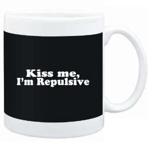  Mug Black  Kiss me, Im repulsive  Adjetives