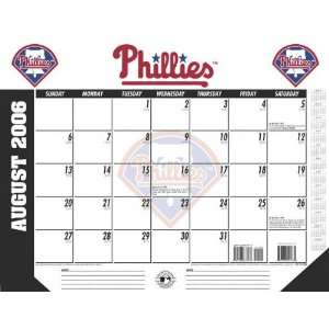  Philadelphia Phillies 22x17 Academic Desk Calendar 2006 07 