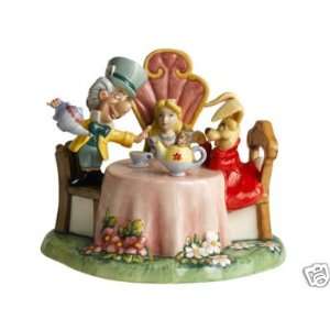    ROYAL DOULTON DISNEY ALICE MAD HATTERS TEA PARTY 