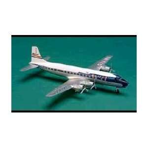  MINICRAFT   1/144 McDonnell Douglas DC6B United Airlines 