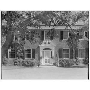  Photo Mr. and Mrs. H.O. Frelinghuysen, residence in Far 