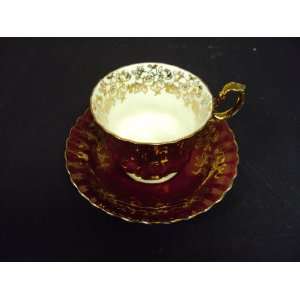  Royal Albert DEEP RED, GOLD FILLIGREE Scalloped Cup 