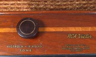 Vintage RCA Victor Wood TUBE RADIO Model 18T Short Wave/AM 1940  