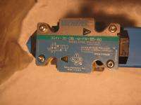 NEW Vickers Hydraulic Directional Control Valve Solenoid Pressure 