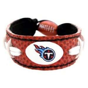  TENNESSEE TITANS COLLECTIBLE FOOTBALL BRACELET Sports 