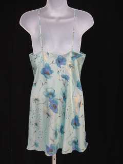   floral night gown robe set in a size small this blue floral print