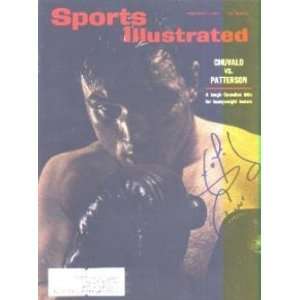  George Chuvalo (Boxing) Autographed Sports Illustrated 