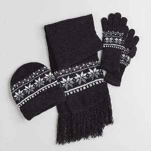   piece Chenille Set with Snowflake Pattern, size. OSFM 