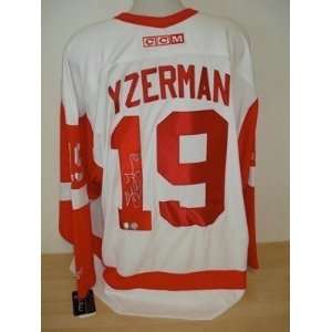  Autographed Steve Yzerman Jersey   CCM   Autographed NHL 