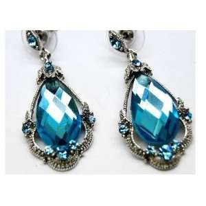  Victorian Chunky Crystal Fashion Earrings   Blue 