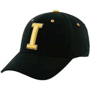 Top of the World Idaho Vandals Black Custom 1 Fit Hat  