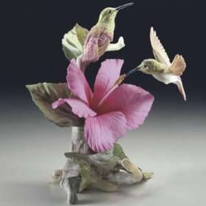  Berylline Hummingbird with Hibiscus Sculpture