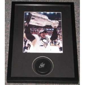 Signed Sidney Crosby Puck   Framed Shadowbox Jsa   Autographed NHL 