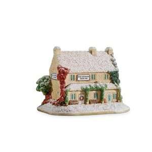 Lilliput Lane Snowed in at the Drunken Duck *NEW 2011*  