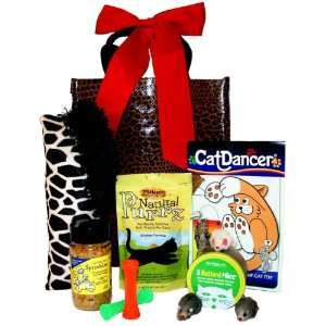  Good Kitty Pet Gift Basket Featuring Three Bathed Mice 