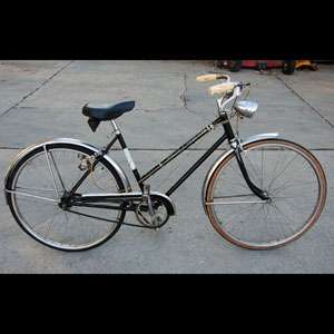 Vintage 1963 Ladies Schwinn Traveler Comfort Bike Bicycle 3 Speed 