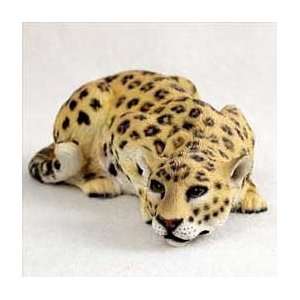  Leopard Figurine