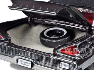   MERCURY PARKLANE CONVERTIBLE BLACK 1/18 DIECAST CAR MODEL SUNSTAR 5166