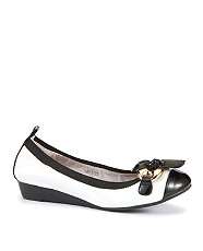 Black Pattern (Black) Moda In Pelle White Patent Front Wedges 