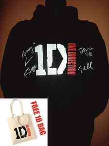 ONE DIRECTION OFFICIAL LOGO SIGNED HOODIE LTD EDITION   BLACK  