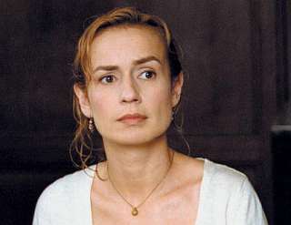 Die sympathische französische Schauspielerin Sandrine Bonnaire aus 