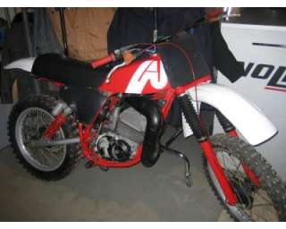 Aprilia epoca cross 125 a Caltagirone    Annunci