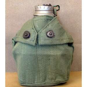  British WWII P 1944 Water Bottle & Cup with Carrier Set 