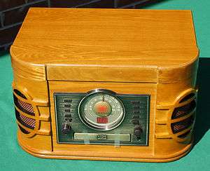   Record Player, Turntable, CD Player, Cassette Deck, AM/FM Radio Oak