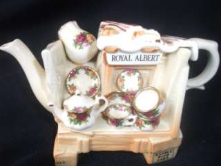   COUNTRY ROSES MINIATURE 4.5 TEAPOT DRESSER CHINA STALL CARDEW  