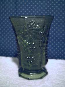 Anchor Hocking Green Glass Grape Cluster 6 3/8 Vase  