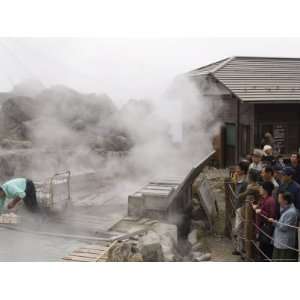  Boiling Eggs in Owakidani Geothermal Valley, Hakone 