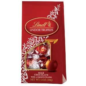 Lindt Lindor Chocolate Truffle Milk Chocolate, 4.1 Ounce Mini Bags 