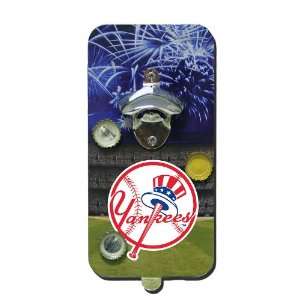 New York Yankees MLB Magnetic Clink n Drink Bottle Opener and Cap 