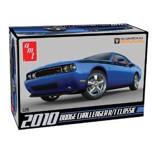    Round 2 AMT 2010 Dodge Challenger R/T Classic Toys & Games