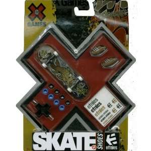   Mattel X Games Etnies Fingerboard Skate & Shoes   P3918 Toys & Games